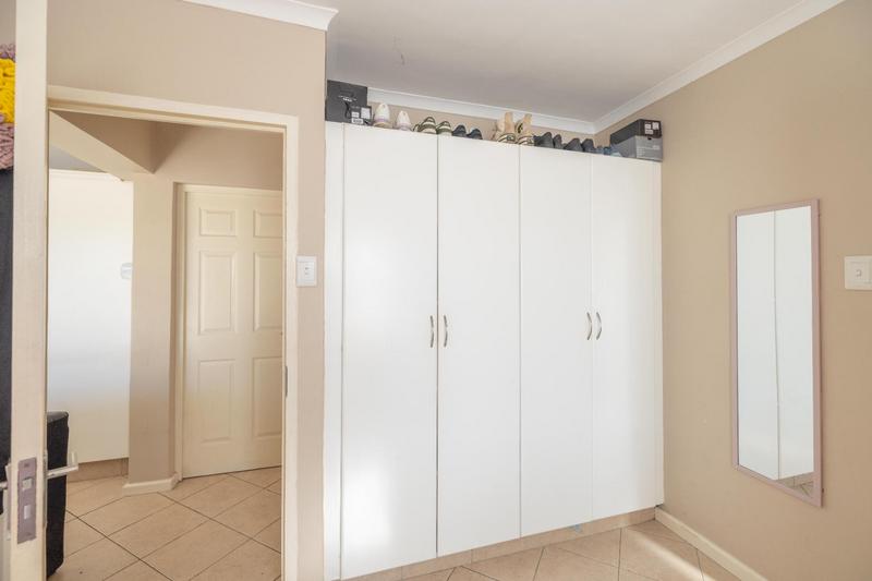 To Let 2 Bedroom Property for Rent in Grahamstown Central Eastern Cape